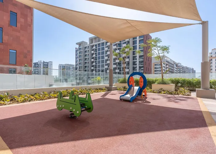 Modern 1-Bedroom Apartment At Azizi Riviera In Meydan